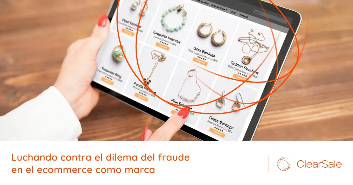 Mujer haciendo compras en su ipad - título Luchando contra el dilema del fraude en el ecommerce como marca